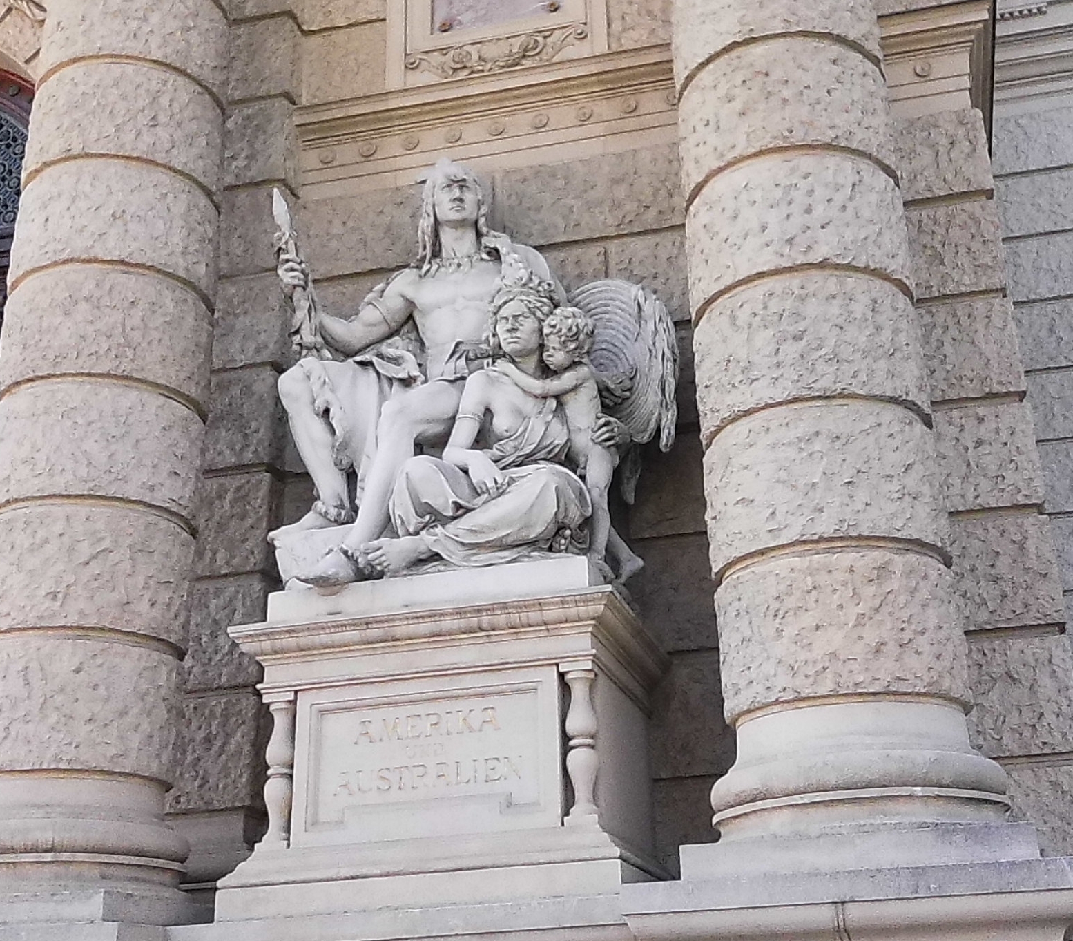 Statue representing America & Australia